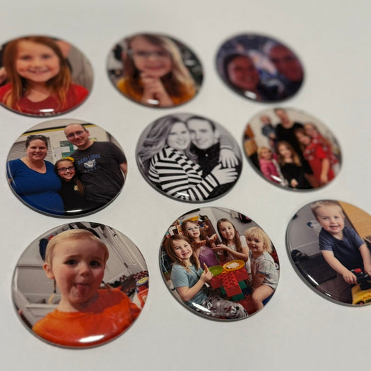9 Round Photo Magnets
